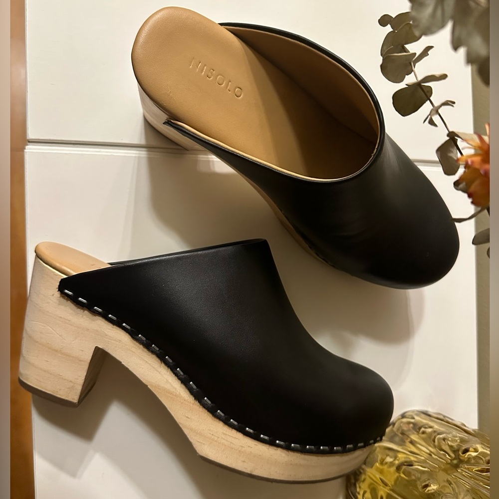 Nisolo All Day Heeled Black Clogs